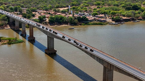 Expedição "Viajando com V de Valtra" chega ao fim no Santuário de Bom Jesus da Lapa